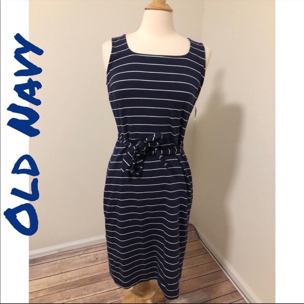 🦋 NWT Old Navy pointe knit tie belt sheath dress